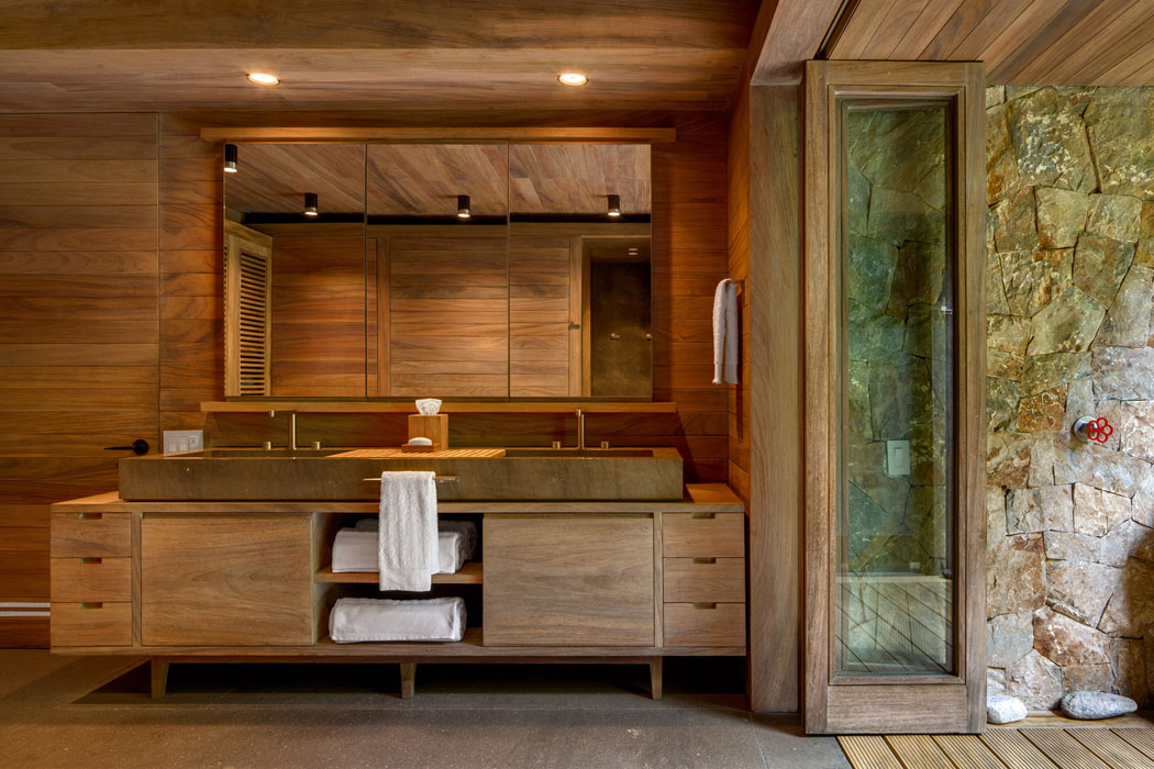 Ameublement salle de bain en bois exotique pour une ambiance luxe et dépaysante design bois salle de bain luxe
