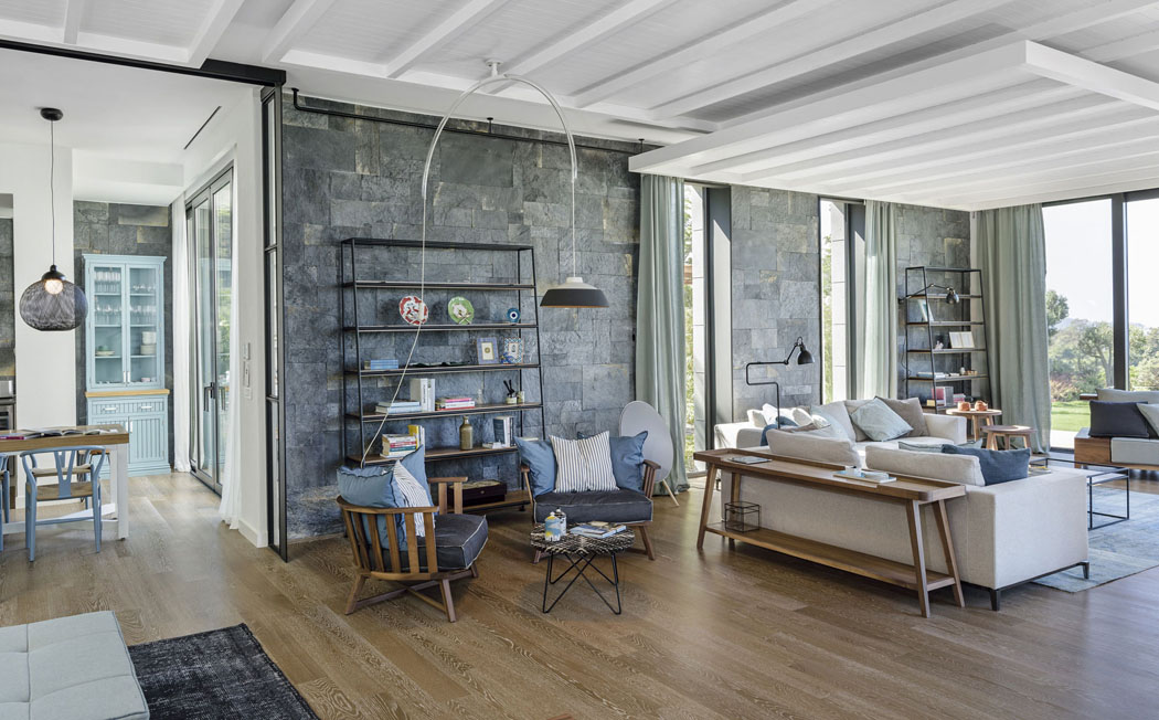 Séjour moderne et lumineux de cette belle maison de charme familial pièce principale de vie résidence secondaire