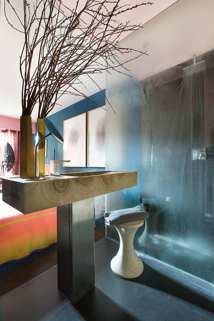 Salle de bains au design original et personnel intérieur salle de bains dans la chambre