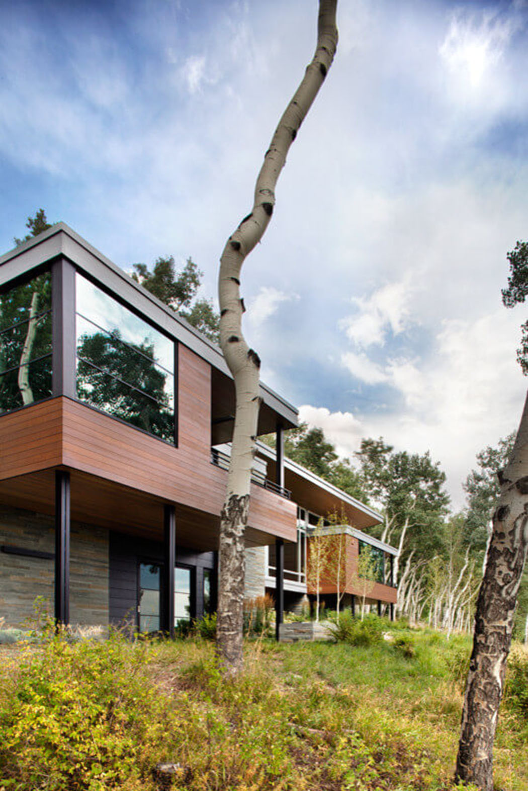 Cette maison familiale combine des matériaux différents à des formes modernes archi contemporaine maison familiale moderne chic