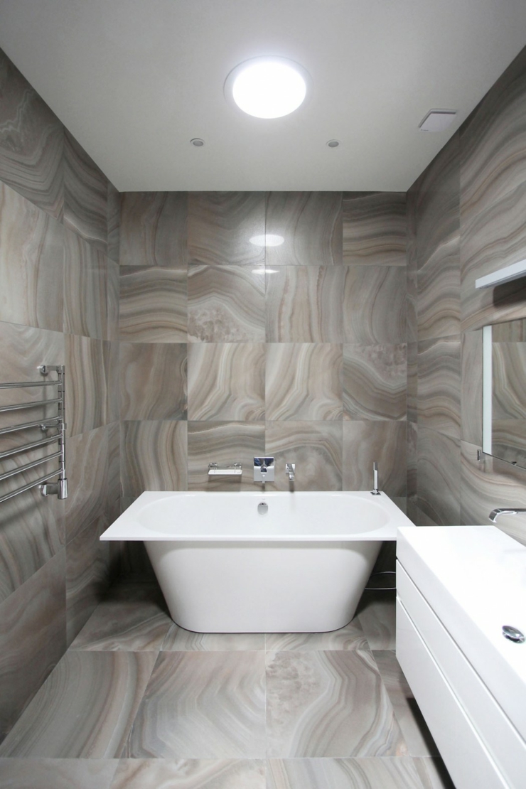 Salle de bains en marbre au design sobre et épuré salle de bain baignoire marbre