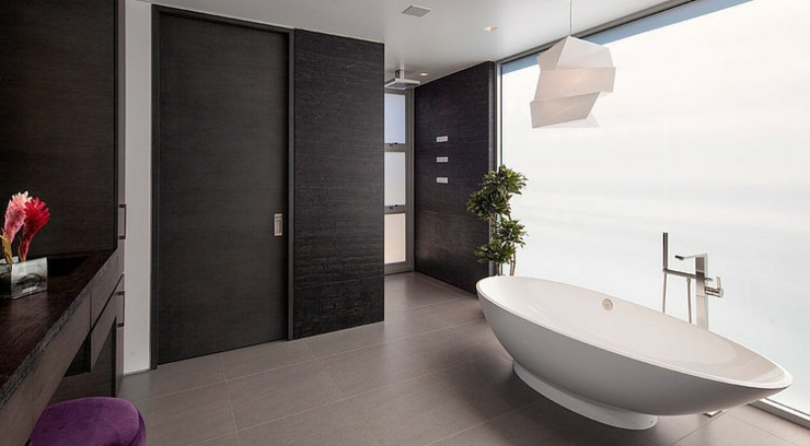 Spacieuse salle de bains au design contemporain salle de bains de luxe baignoire design