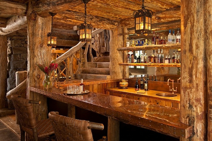Ambiance rustique et conviviale dans le bar de cette maison de charme maison de charme bar d'intérieur