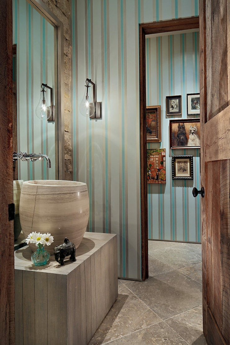 Toilettes de cette belle demeure de prestige intérieur design résidence secondaire de luxe toilettes