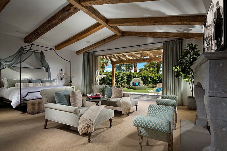 Magnifique chambre parentale donnant sur le jardin intérieur de luxe mobilier design ambiance vacances californie