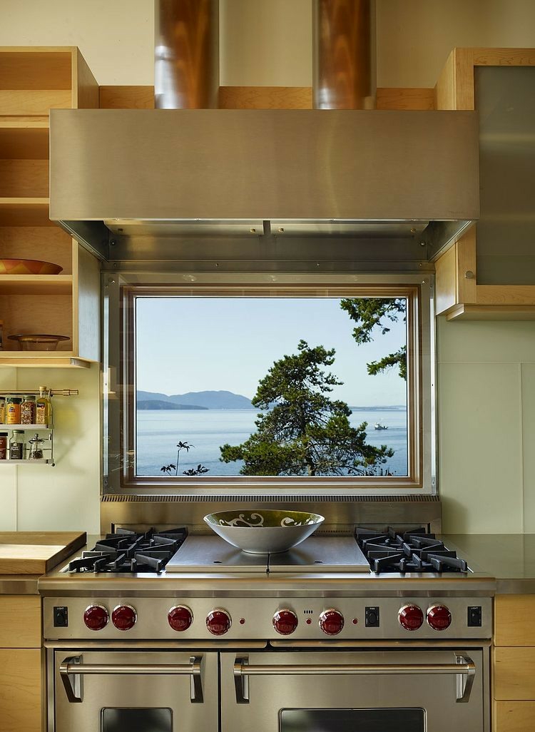 Tout comme la maison en bois, la cuisine l’est aussi mobilier luxe intérieur déco rustique maison en bois