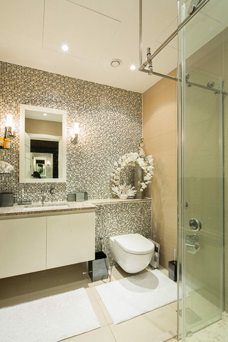 La salle de bains avec du mosaïque mural salle de bains design moderne clair