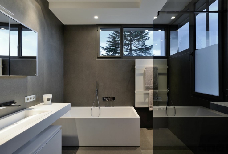 Elégante et classe salle de bains en béton salle de bain design épuré