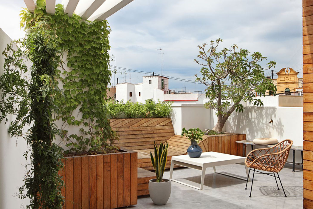 Les terrasses offrent des coins de tranquillité qui dans les beaux jours peuvent se substituées au séjour terrasse appartement de ville avec vue