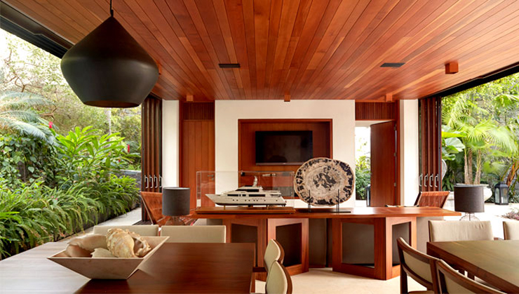 intérieur et extérieur en bois exotique