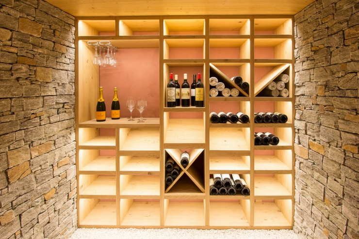 Cave à vin personnelle fabriqué par un artisan ébéniste cave à vin en bois maison