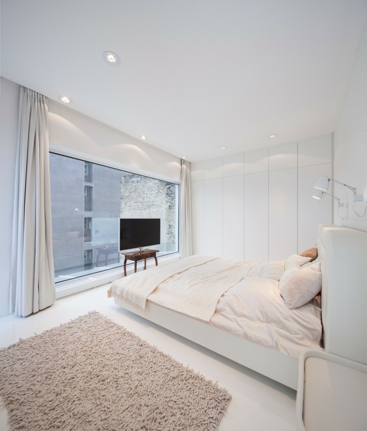 Design contemporain, minimaliste et épuré tout en blanc chambre décoration design épurée