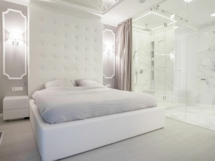L’unique chambre de cet appartement moderne au design épuré chambre à coucher déco design glamour