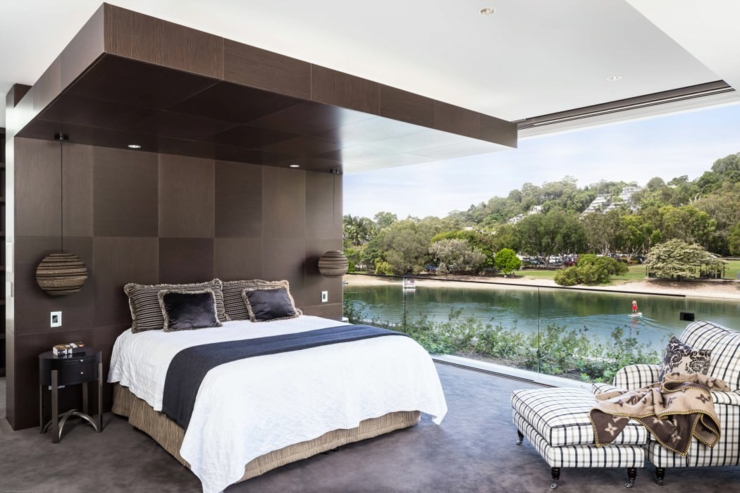 Chambre de cette maison d’architecte avec vue unique chambre à coucher indoor outdoor