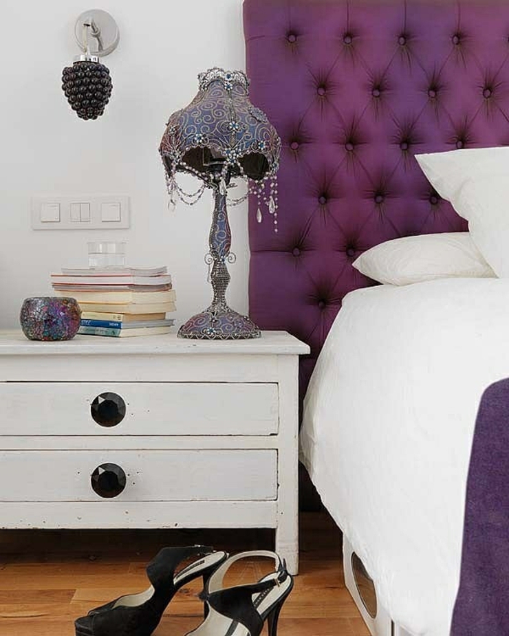 Inspiration mauve, violette et mûr pour une déco glam chambre à coucher touche féminine