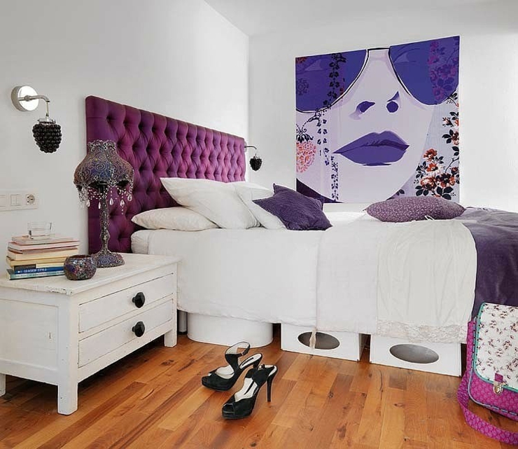 Chambre à coucher moderne à la déco très féminine chambre à coucher violette design