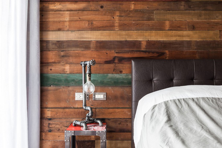 Table de nuit et lampe à poser – déco industrielle créative Déco originale industrielle chambre