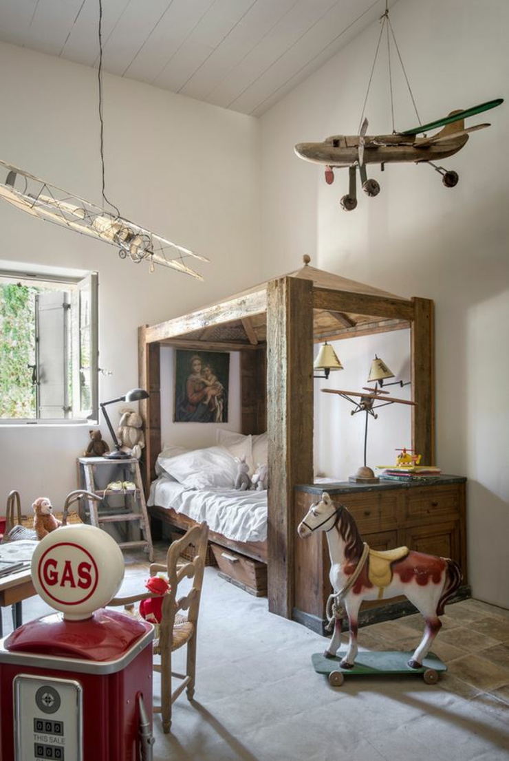 chambre d'enfant rustique