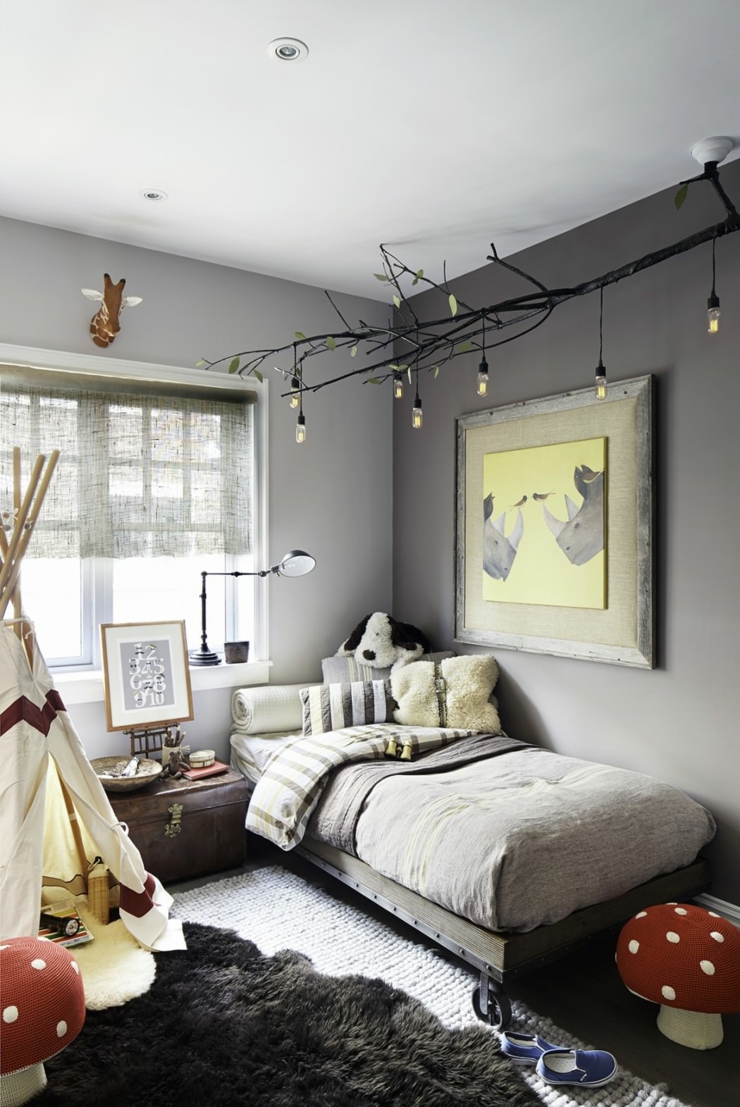 Une des chambres d’enfants de cette jolie demeure citadine chambre d'enfant ambiance chic