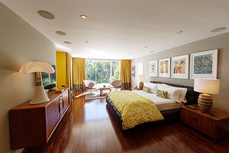 Chambre à coucher de la maison moderne californienne belle résidence luxe maison moderne californie