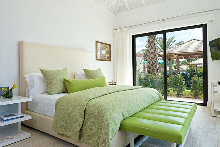 chambre décorée en blanc et vert