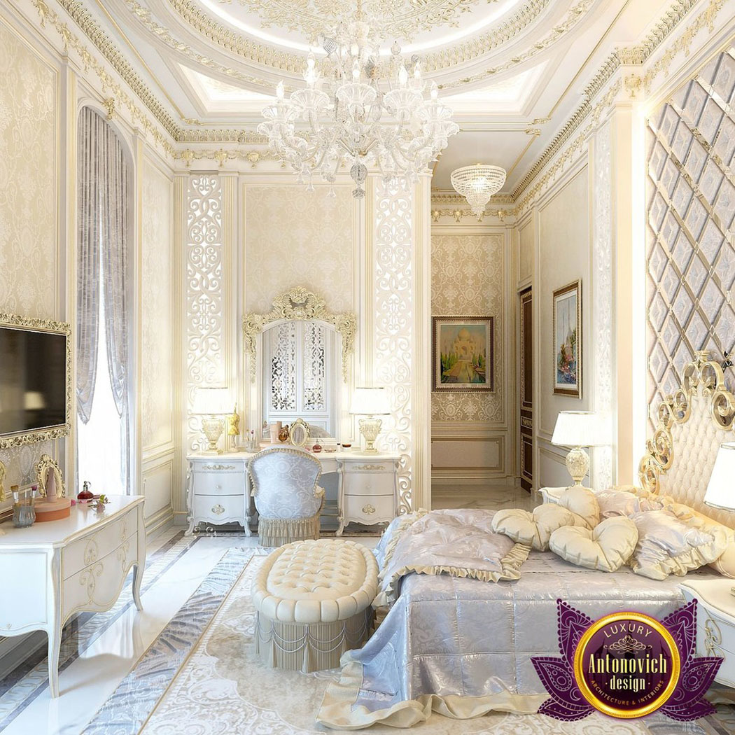 Cette chambre à coucher copieusement décorée est un véritable exemple de décor oriental intérieur design oriental chambre à coucher