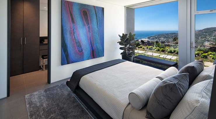 Une des chambres de la maison avec vue imprenable sur la mer chambre superbe vue sur la mer