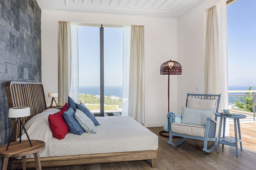 Chambre d’amis au lit double de cette maison de charme vacancier chambre d'amis avec vue mer