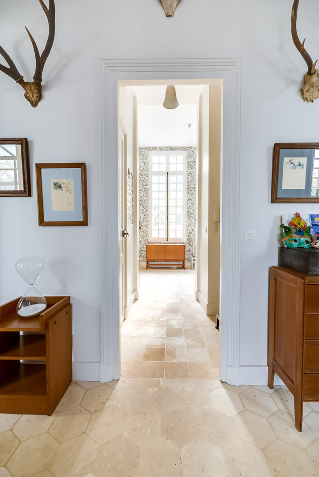 intérieur refait ancienne maison bourgeoise rénovée