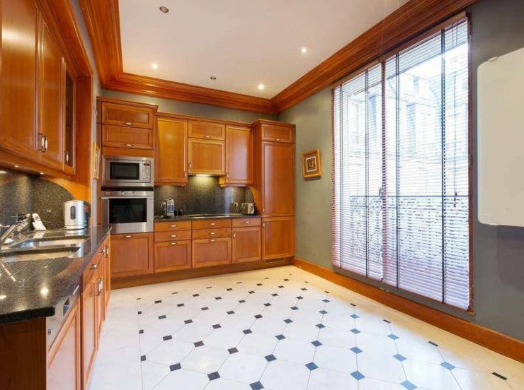 La cuisine de cet immobilier de luxe au cœur de Paris immobilier de prestige paris xvi arrondissement