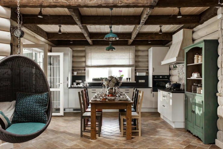 Cuisine accueillante et rustique ouverte sur le séjour salle à manger déco rustique campagne