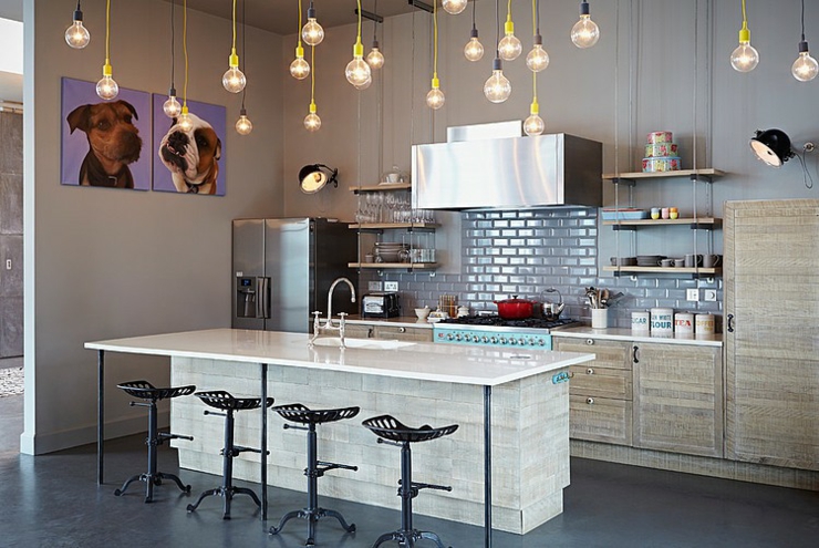 Cuisine spacieuse aux touches rétro cuisine design au comptoir rustique