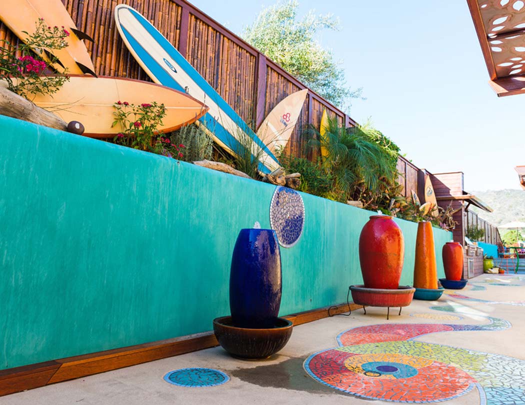 Idées déco pour les espaces outdoor pleins de couleurs et de gaieté aménagement et décoration terrasse villa de vacances plage