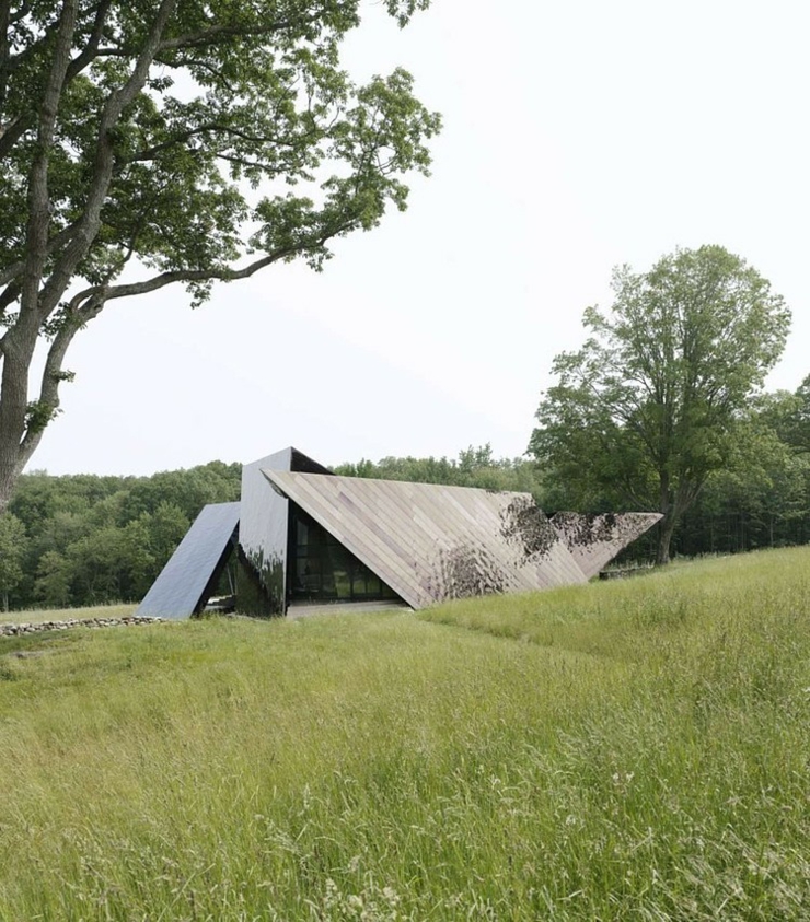Résidence à l’architecture contemporaine vue d'extérieur de la maison contemporaine