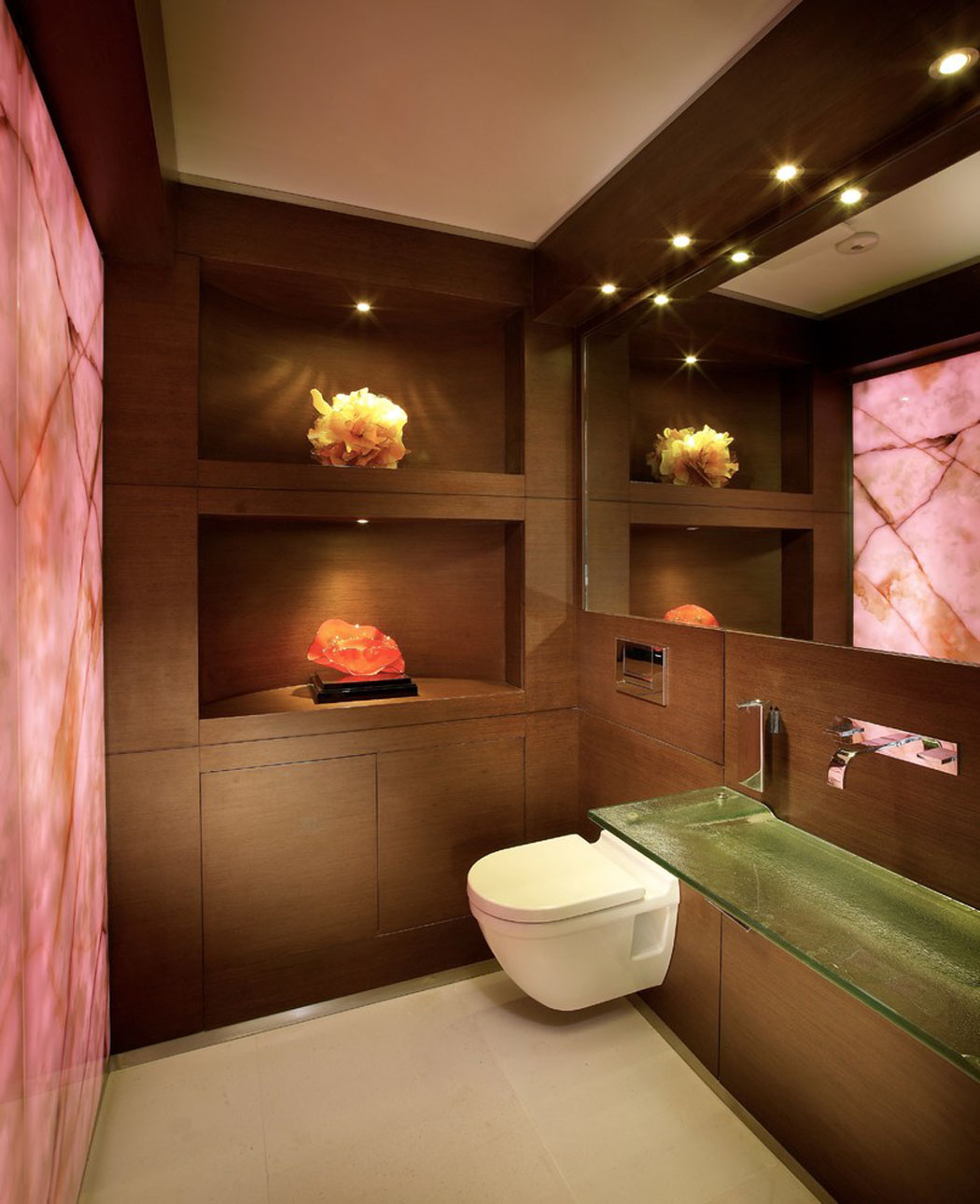 Les toilettes séparées suivent le thème de déco de la résidence de vacances floridienne décoration toilettes appartement duplex
