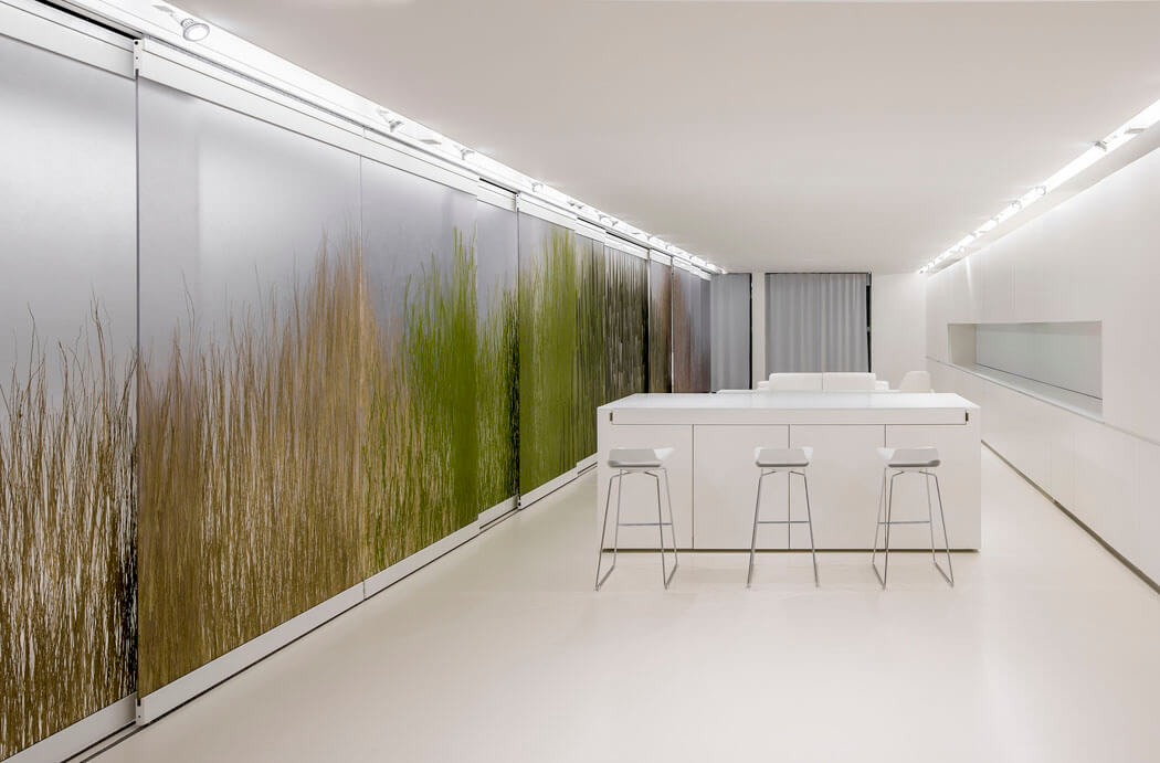 Appartement design futuriste et minimaliste aux couleurs monochromatiques intérieur futuriste appartement d'archi minimaliste luxe design