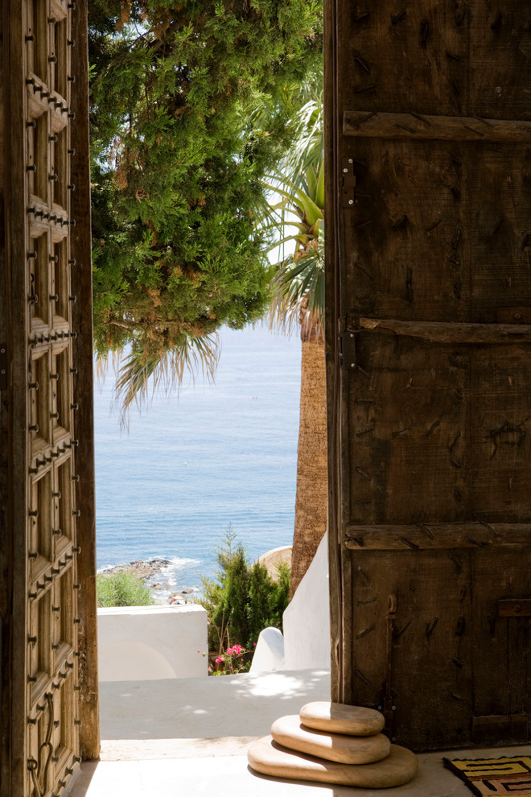 La proximité de la mer et la magnifique vue sur cette dernière à partir de l’entrée splendide vue sur la mer villa de vacances