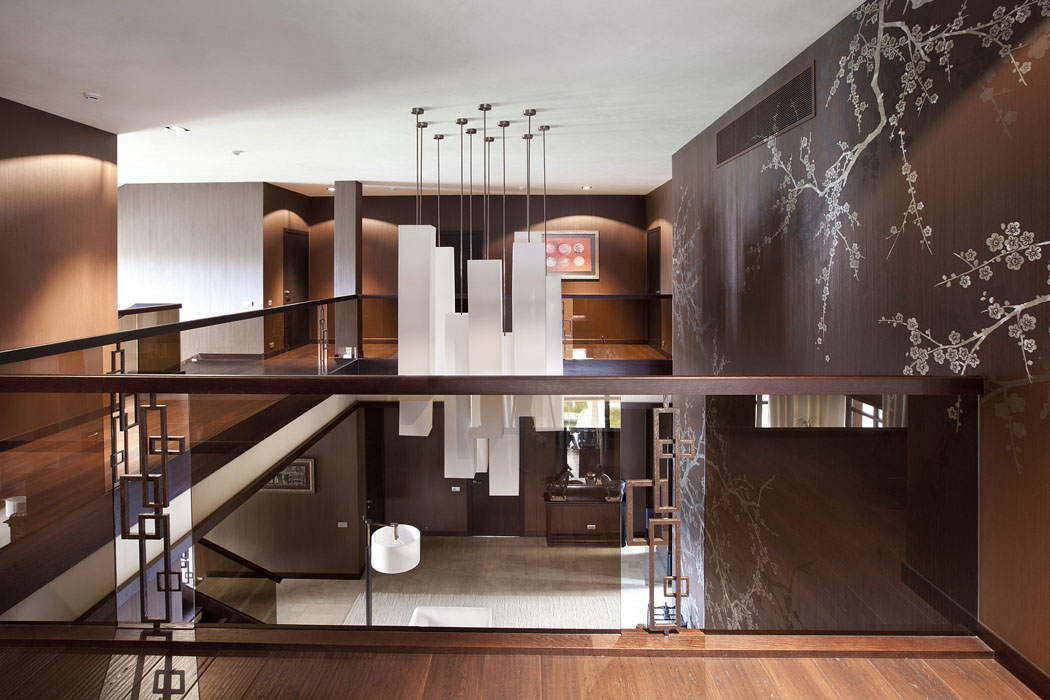 couloir escalier intérieur luminaire luxe