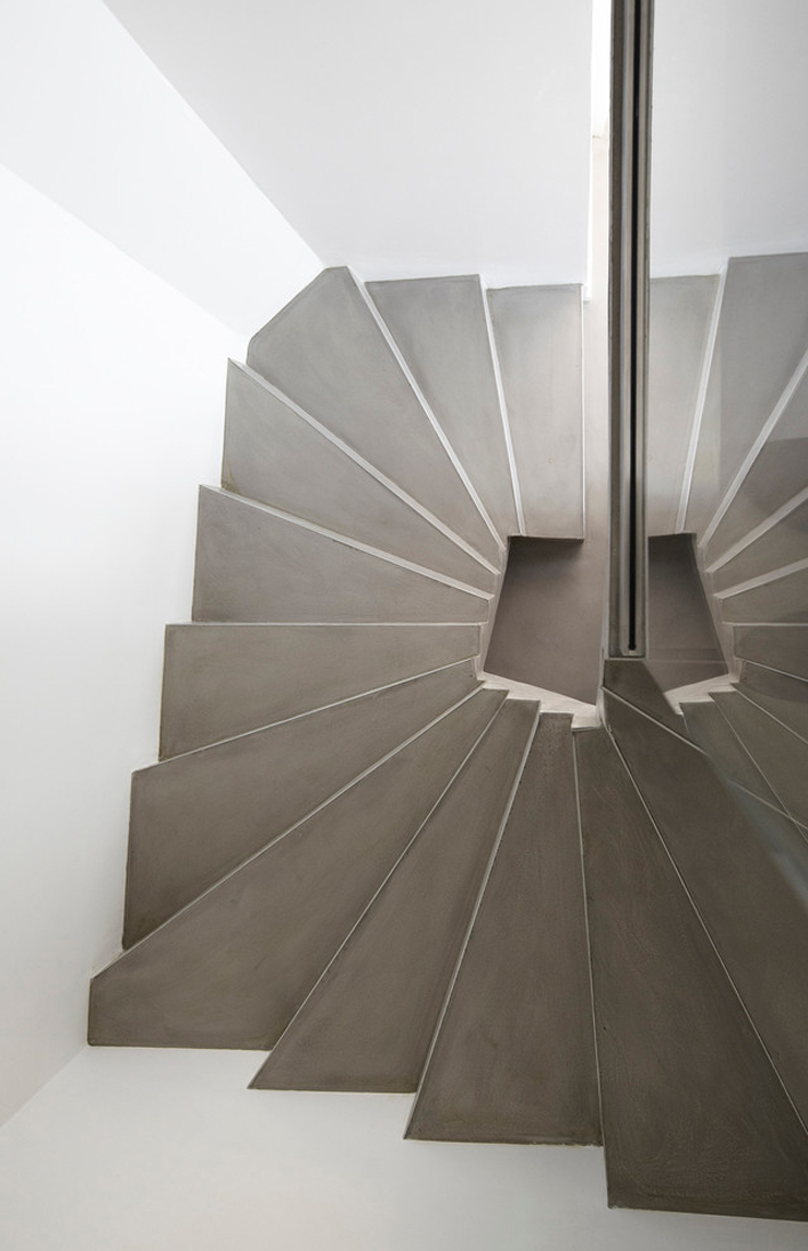 escalier colimaçon design élégant 