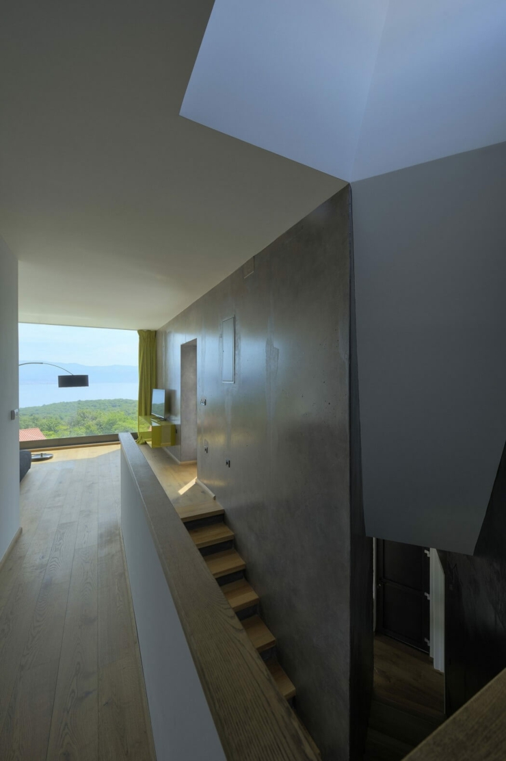 Agencement intérieure très inhabituel de cette maison originale intérieur moderne design maison secondaire