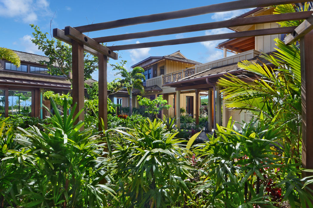 Luxuriant jardin, verdure tropical pour une villa de rêve à Hawaï villa de rêve hawaï luxe famille