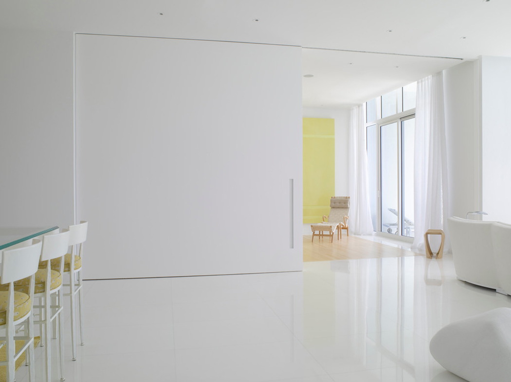 design intérieur minimaliste en blanc