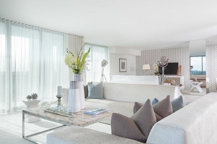 Décoration d’intérieur classe et chic en blanc intérieur design unique luxe appartement mer