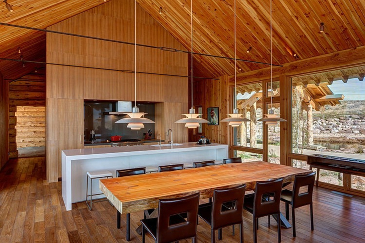 intérieur du chalet en bois américain
