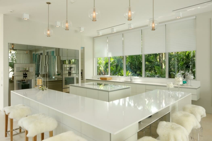 grande cuisine en blanc