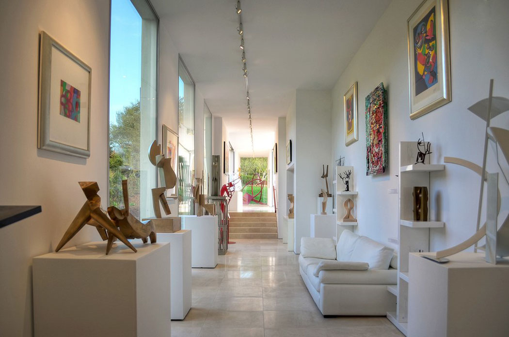 intérieur décoration artistiques statuettes tableaux