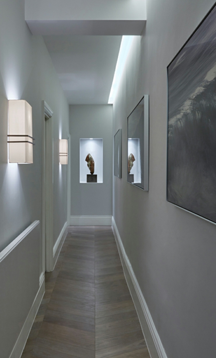 Intérieur au design gris de cette belle maison de ville intérieur chic aristocrate