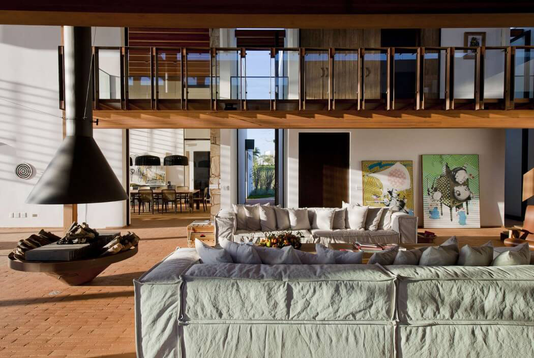 Une pièce de vie principale à l’ambiance moderne et conviviale Ambiance de vacances maison de luxe familiale