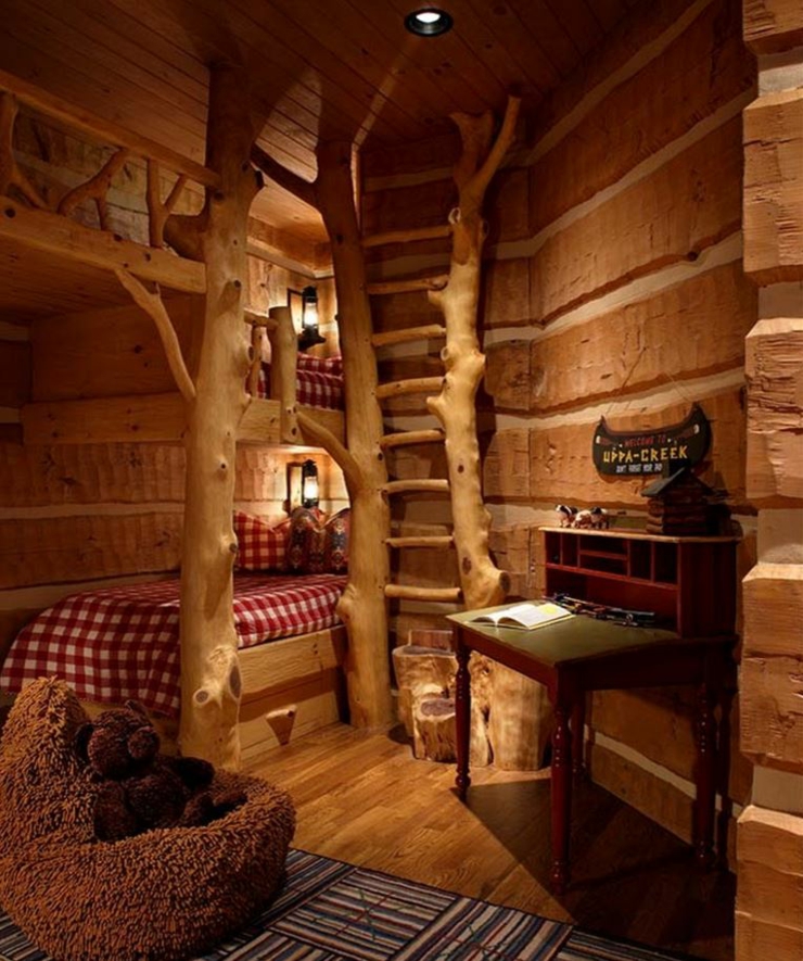 Intérieur entièrement en bois pour cette chambre aux lits superposés lits superposés intérieur bois rustique