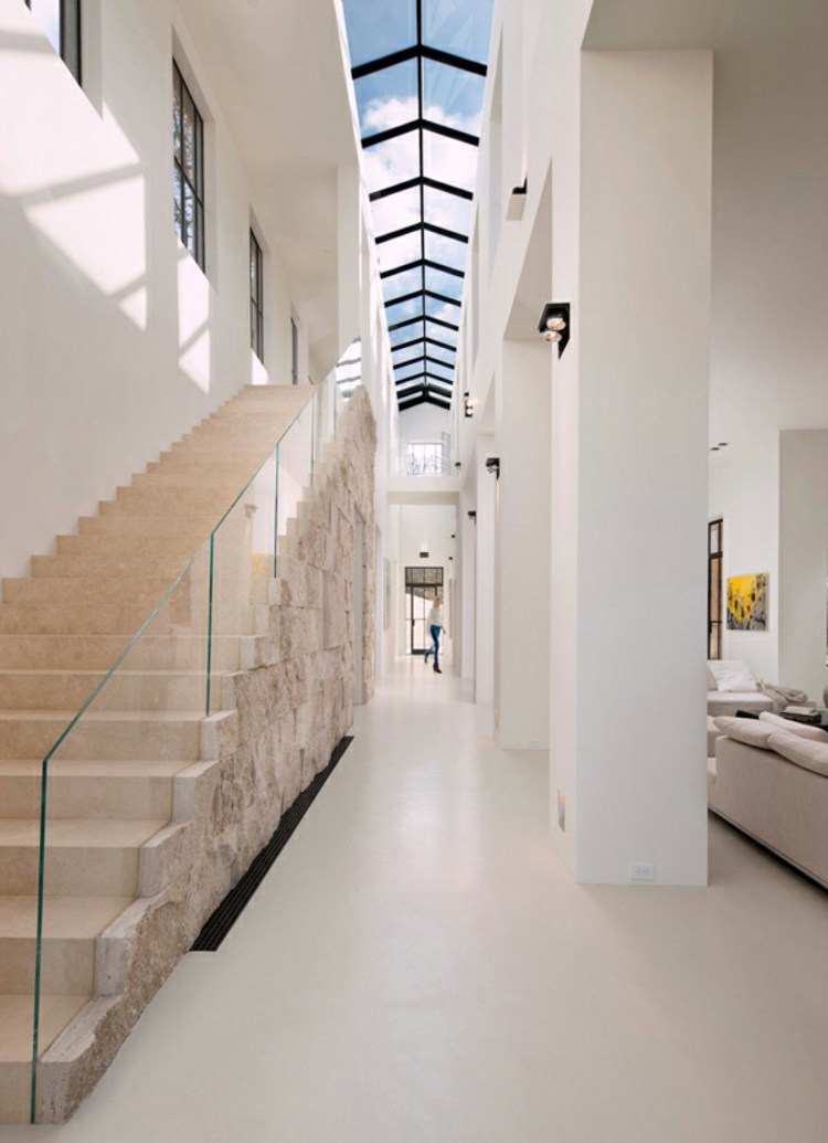 hauteur impressionnante d'intérieur maison de luxe bel air